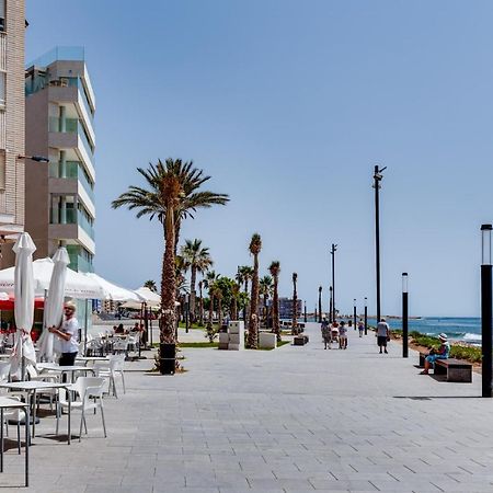 Apartaments Amalia On The Beach Торевиеха Екстериор снимка