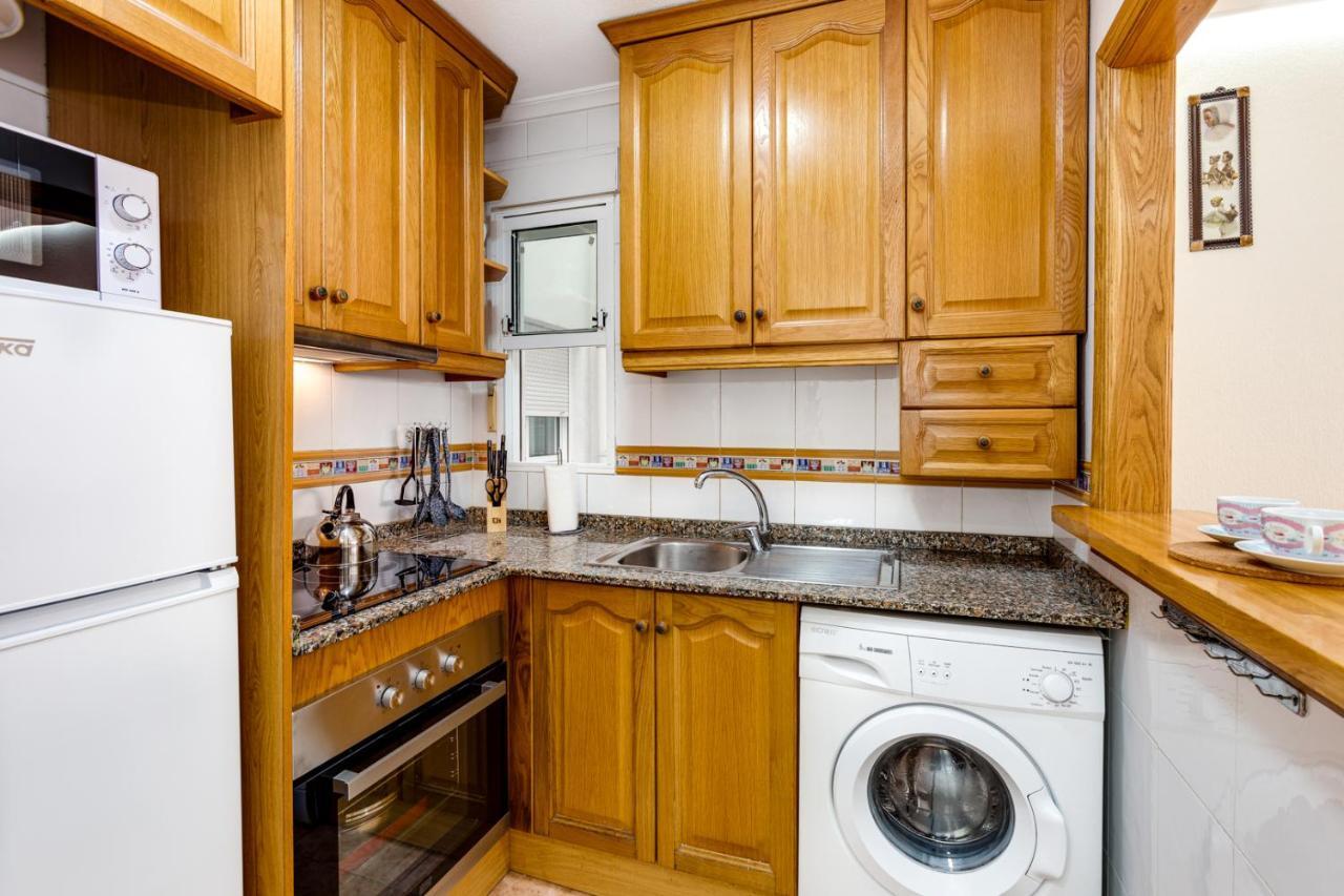 Apartaments Amalia On The Beach Торевиеха Екстериор снимка