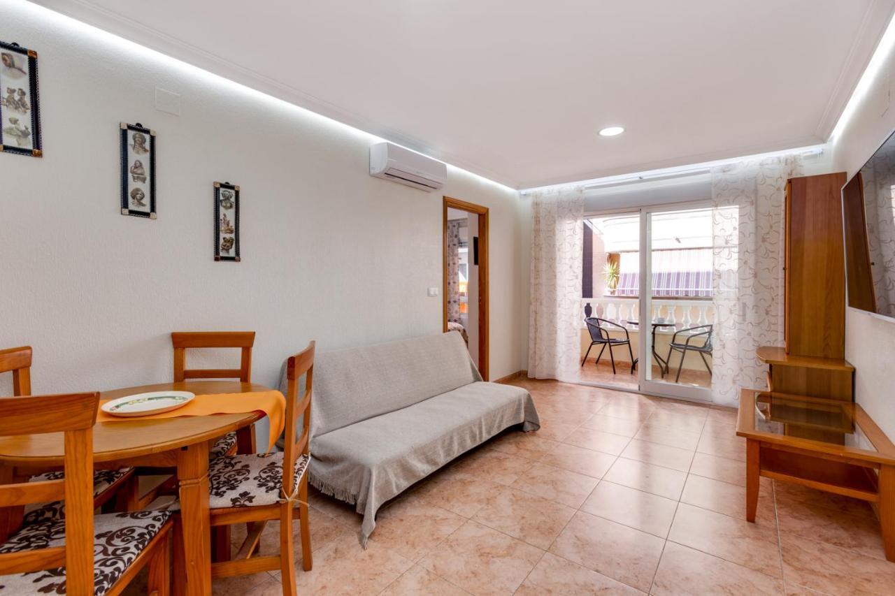 Apartaments Amalia On The Beach Торевиеха Екстериор снимка