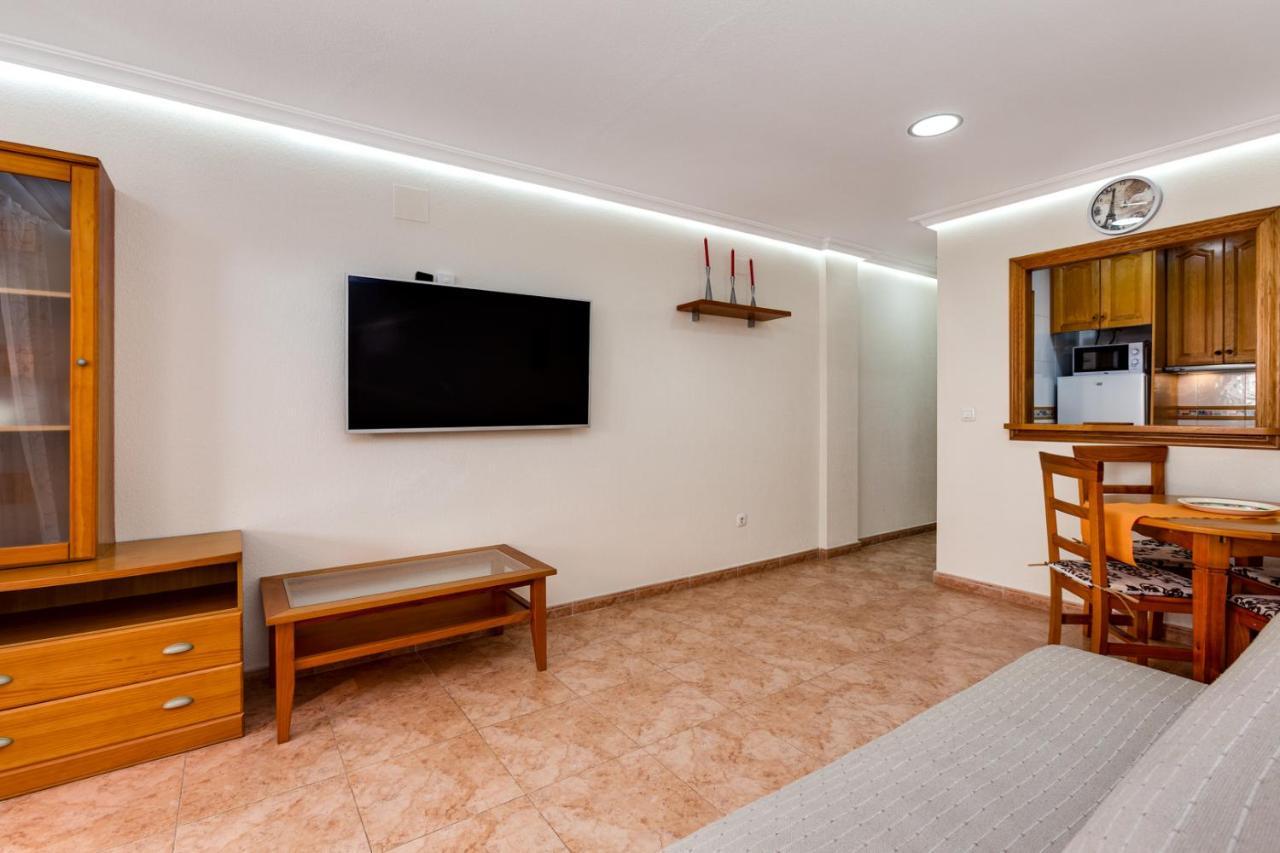 Apartaments Amalia On The Beach Торевиеха Екстериор снимка