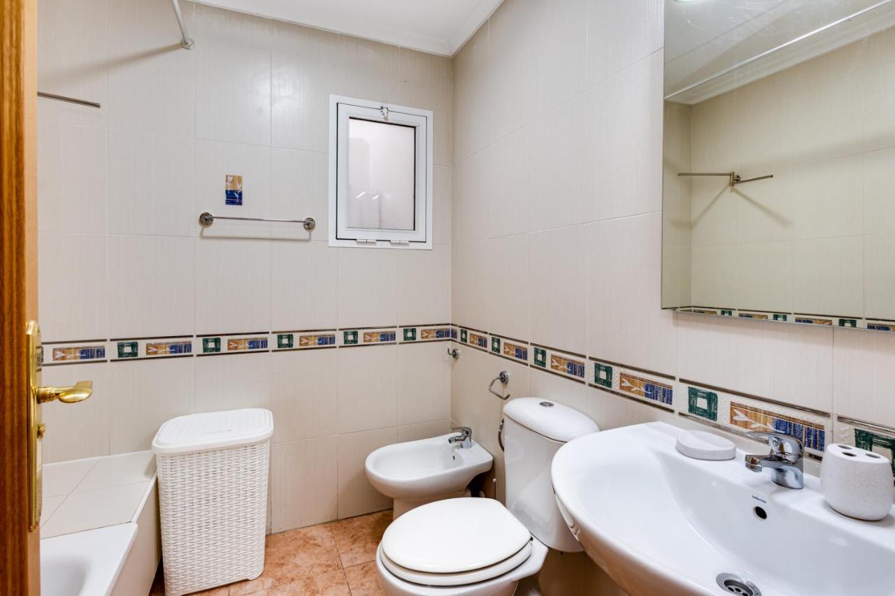 Apartaments Amalia On The Beach Торевиеха Екстериор снимка